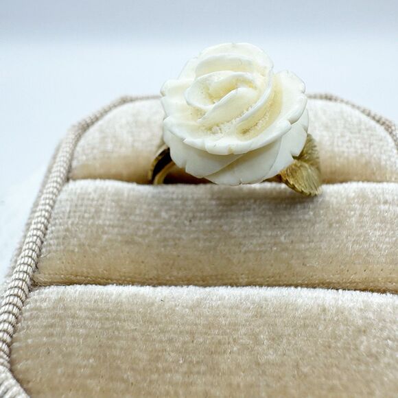 Vtg 14K Yellow Gold Carved Rose Ring With Leaves 2.4g Fine Jewelry Size 5.5 Band - Picture 11 of 16